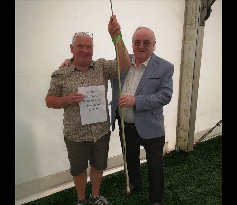 Preshi 143 centimetra i kopshtarit britanik fiton Rekordin Botëror Guinness