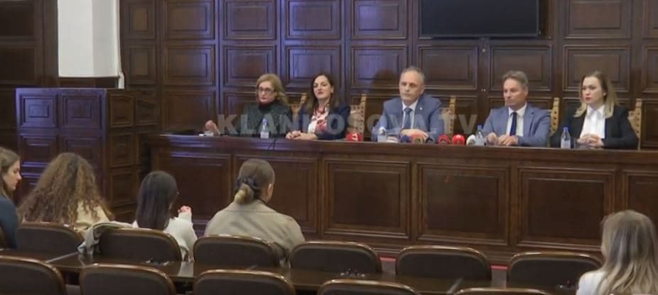 Shkarkohet rektori Naser Sahiti (VIDEO)
