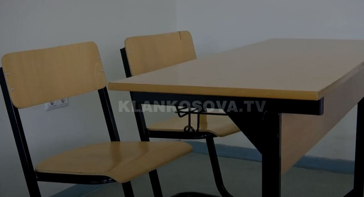 11-vjeçarja që dyshohet se u dhunua nis mësimin brenda strehimores (VIDEO)