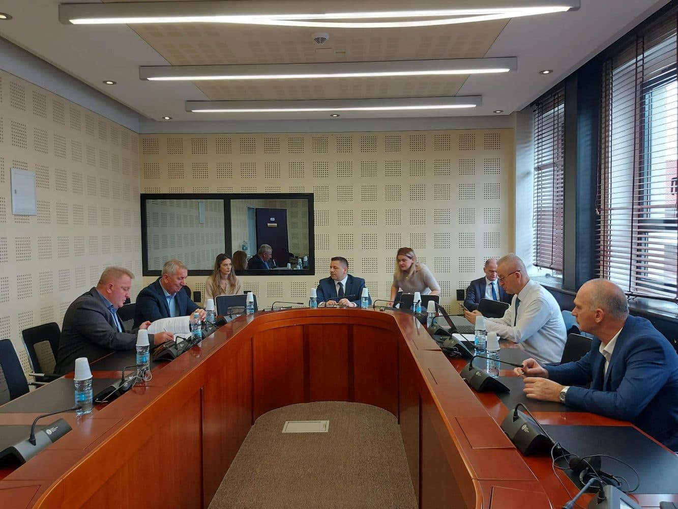 Pa praninë e mediave, diskutohet projektligji për pensionet e policëve