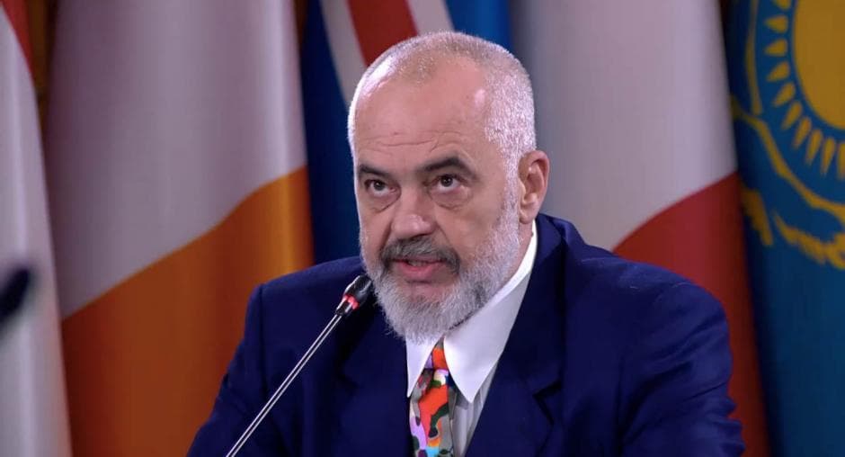 Reagon edhe Rama, i ofron mbështetje Polonisë