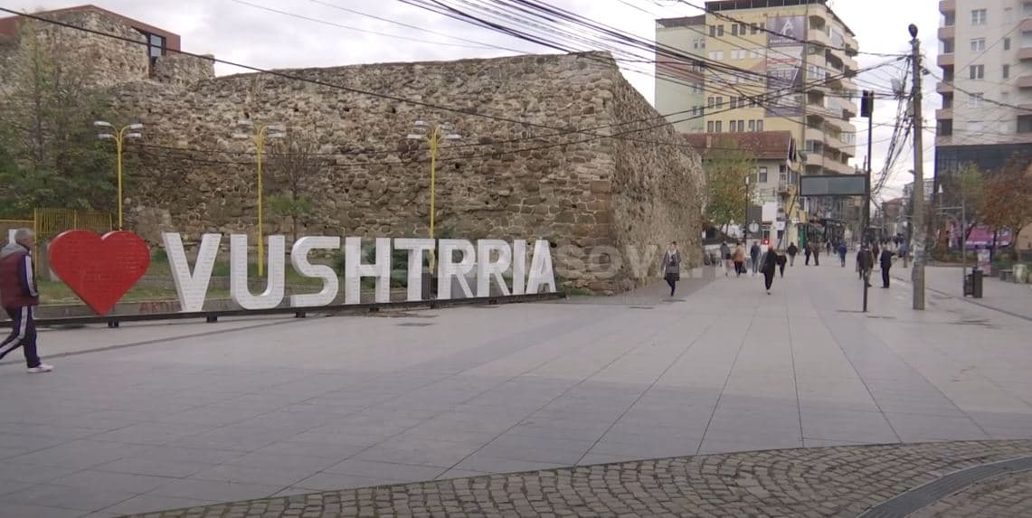 Injorohet shteti, 3 komuna zbukurohen (VIDEO)