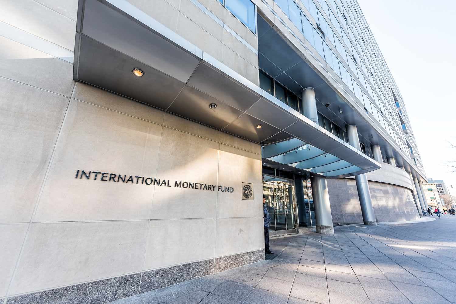FMN: Perspektiva ekonomike globale, “e zymtë”, për shkak të luftës në Ukrainë
