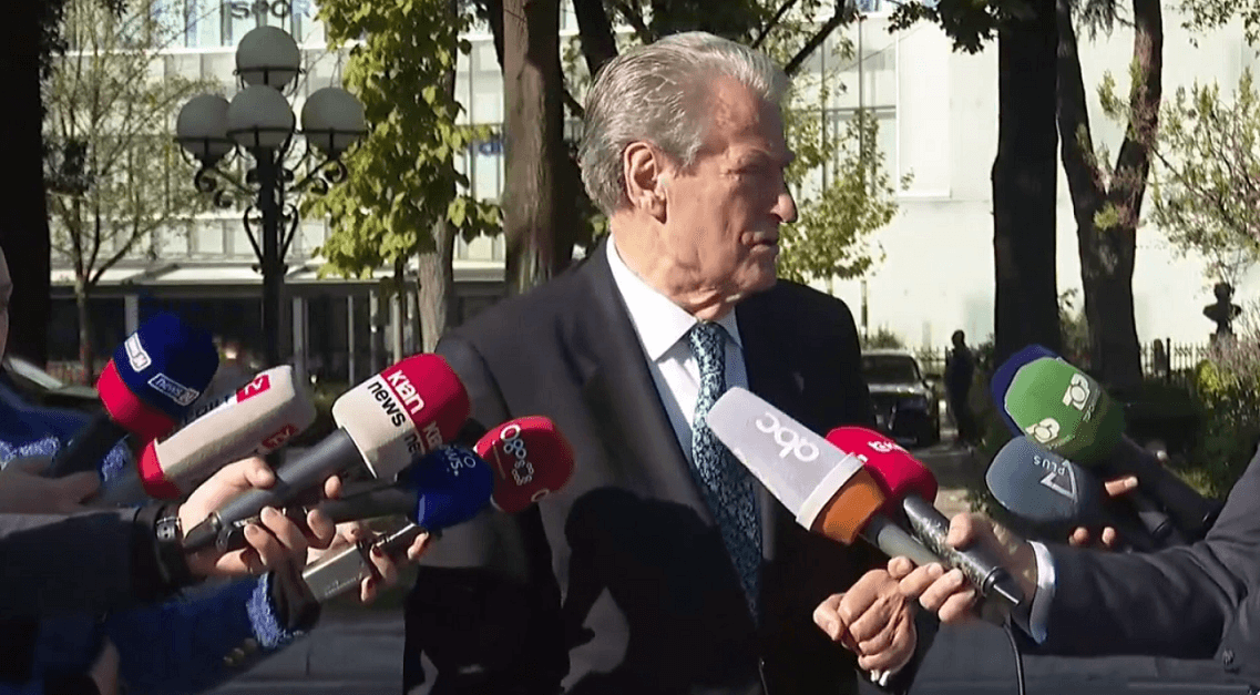 Berisha paralajmëron protestën më të madhe që ka ndodhur në Shqipëri