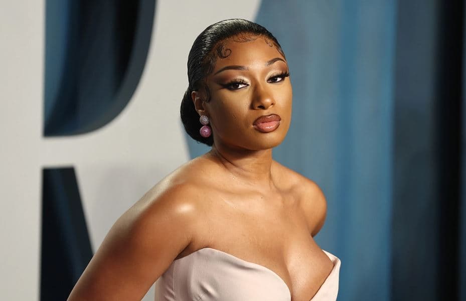 Megan Thee Stallion e akuzon labelin e saj menaxhues, do të paraqitet në AMA pa dëshirën e tyre
