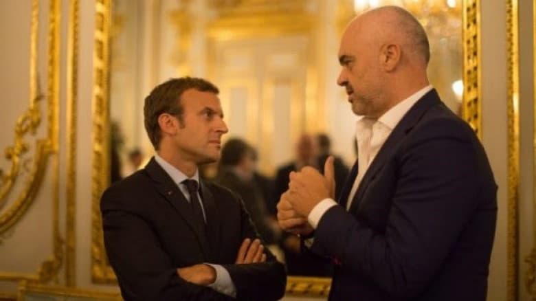 Rama në “Forumin e Paqes” batuta me Macron: Tani e kuptoj pse Putini kërkon të të përqafojë