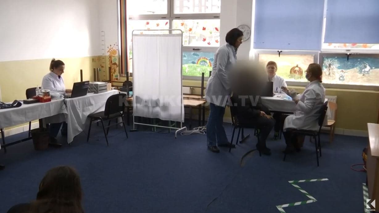 Caktohen ekspertët preventivë në Prishtinë për shëndetin e nxënësve (VIDEO)