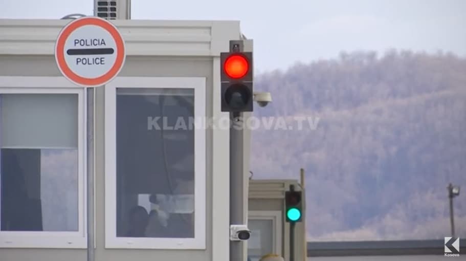 Mbyllja e Merdarës, ua prish pushimet mërgimtarëve (VIDEO)