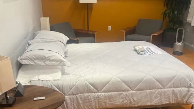 Elon Musk e kthen Twitter-in në 'hotel' për stafin (FOTO)