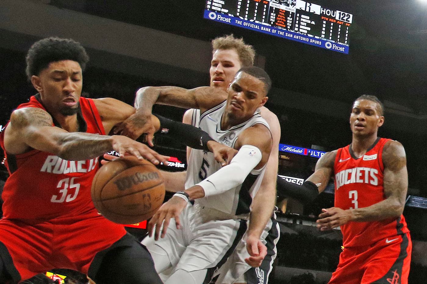 NBA: Pas 11-të humbjeve, San Antonio Spurs kthehet te fitorja