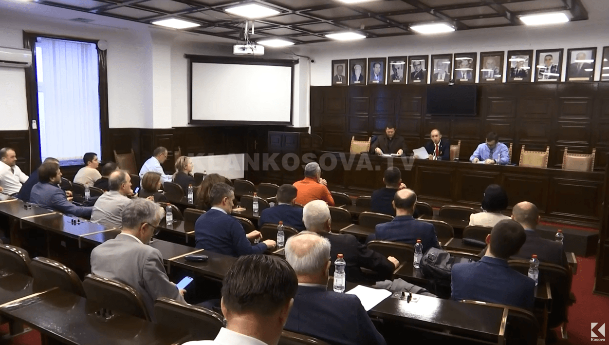 Rektori i UP-së, Qerim Qerimi propozon emrat e prorektorëve (VIDEO)