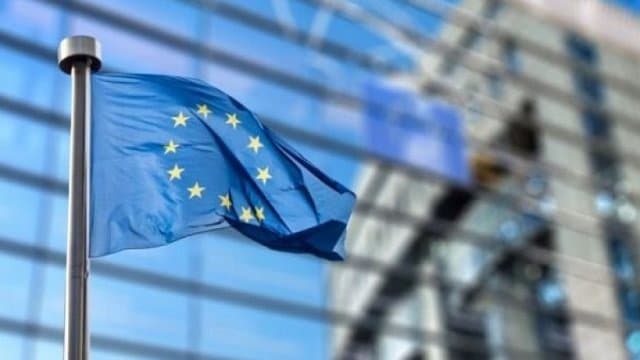 "Bashkimi Evropian fillon punën për sanksione të reja ndaj Rusisë"