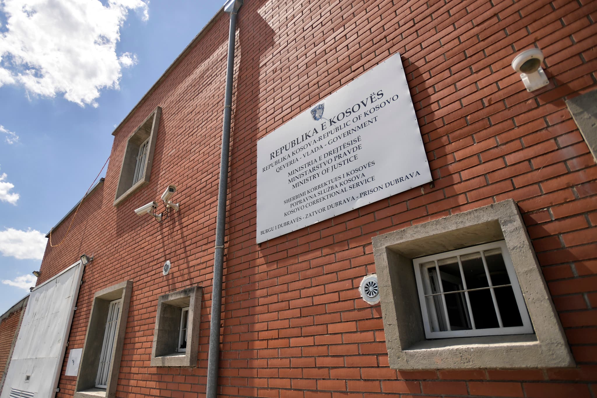 Arrestohet një serb i dyshuar për masakrën e Dubravës