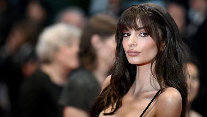 Emily Ratajkowski ankohet për mungesën e diversitetit në aplikacionin e takimeve