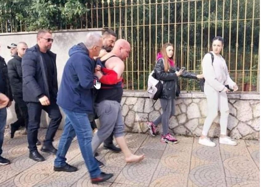 Kjo është gjendja shëndetësore e 31-vjeçarit që goditi Berishën