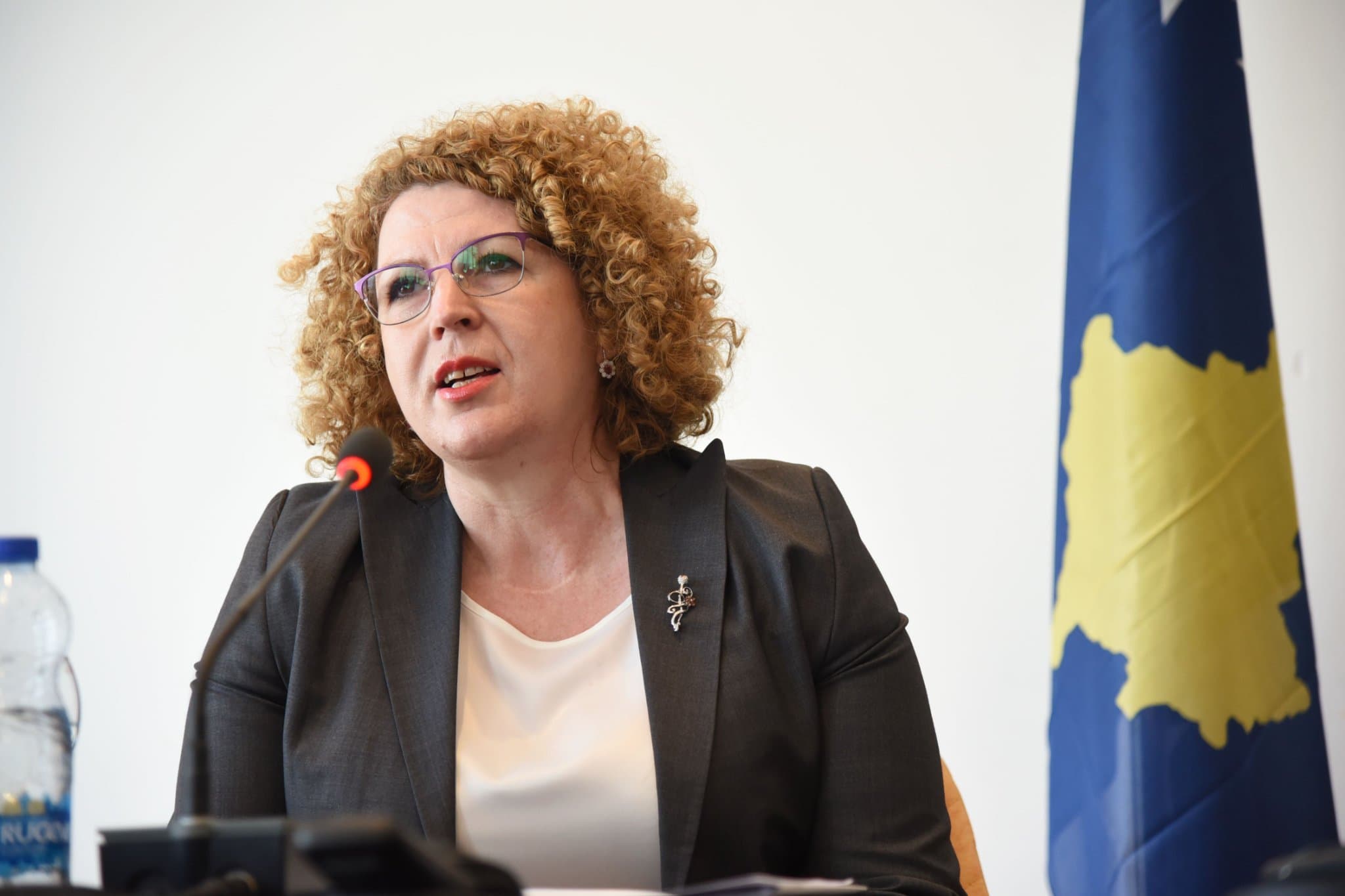 Ministrja Hajdari: Bilanci tregtar nga 1 me 10 është ulur në raport 1 me 6