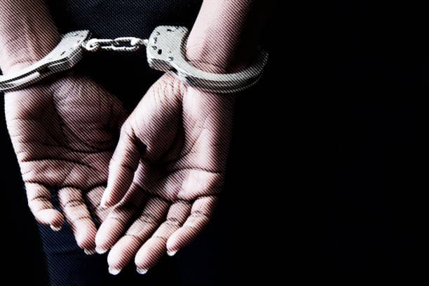 Gjilan, arrestohet gruaja e kërkuar për keqpërdorim të pozitës zyrtare