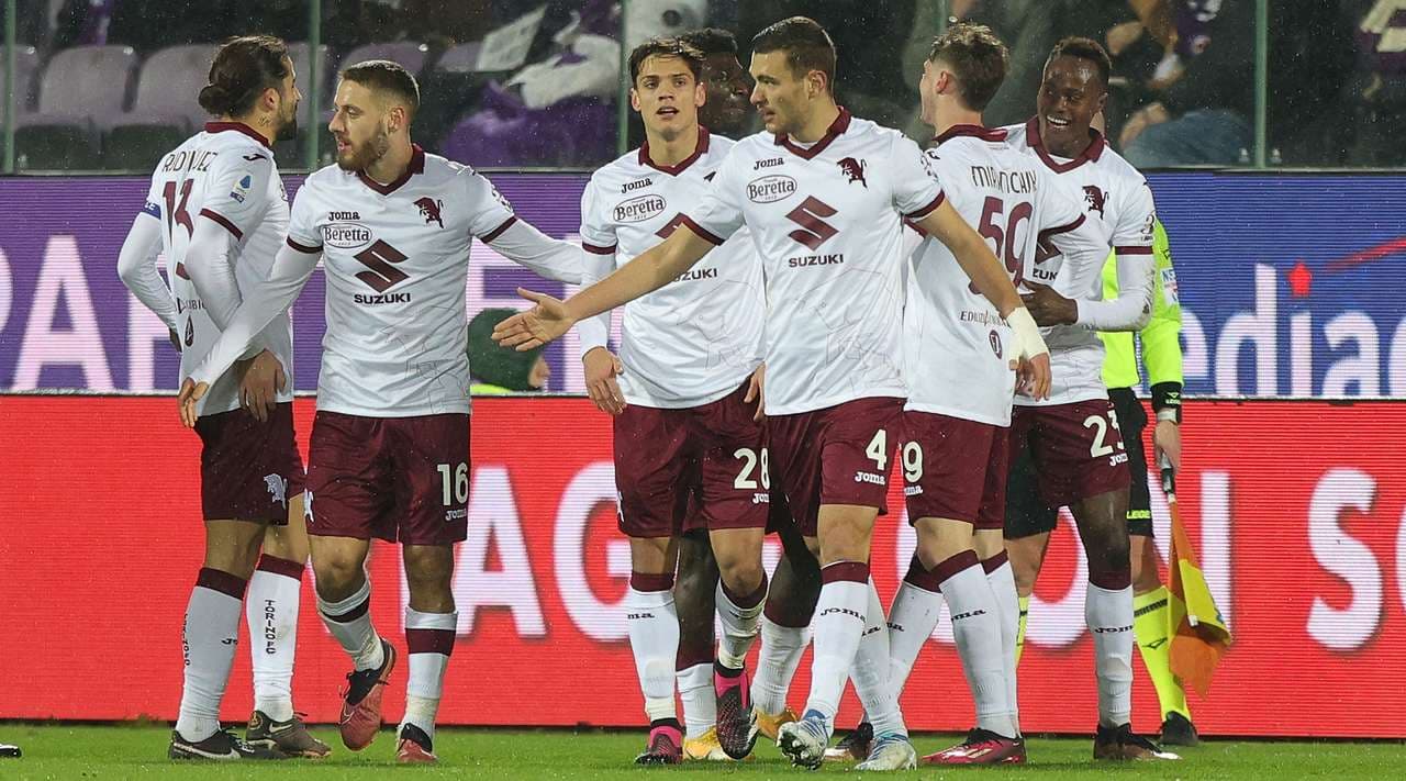 Mërgim Vojvoda asiston në fitoren e Torinos
