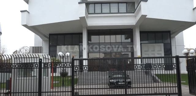 Politika mësyn Bankën Qendrore (VIDEO)