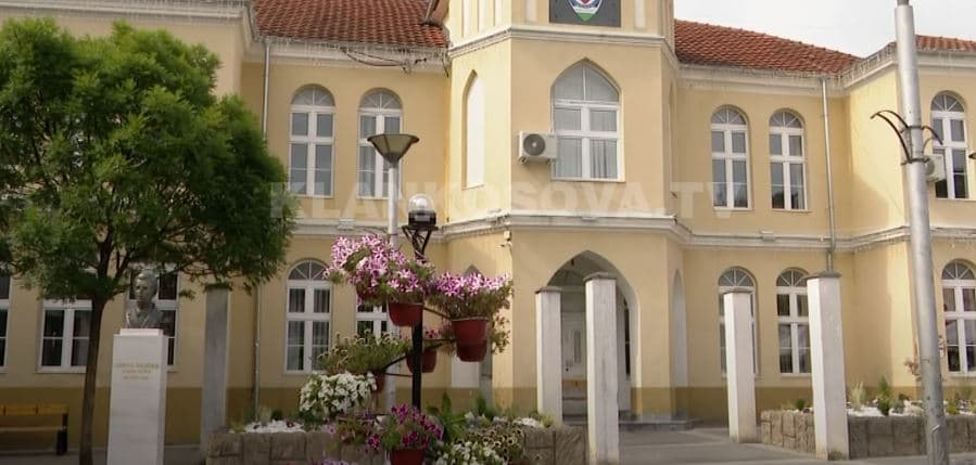 Shqiptarët pa dakordim në Luginë (VIDEO)