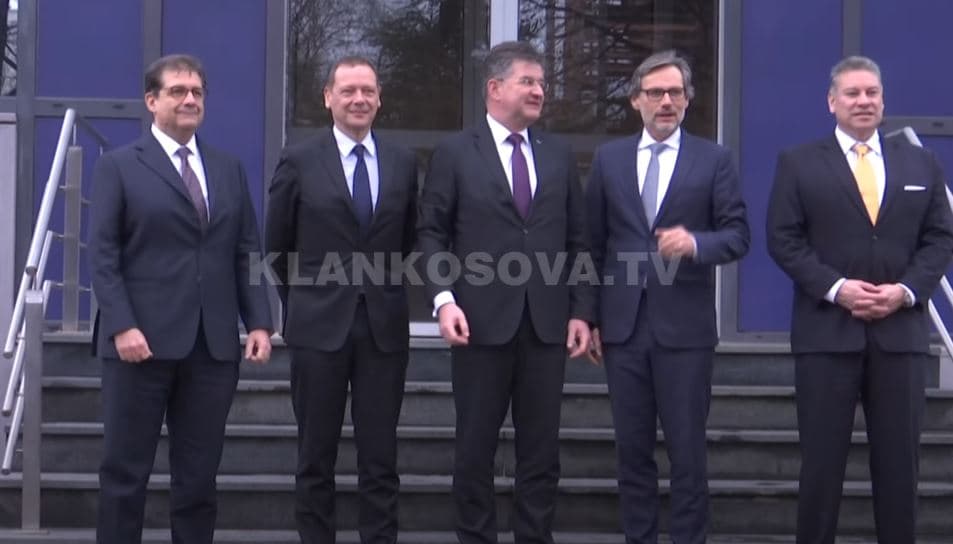 Emisarët, jo shumë të kënaqur te Kurti (VIDEO)