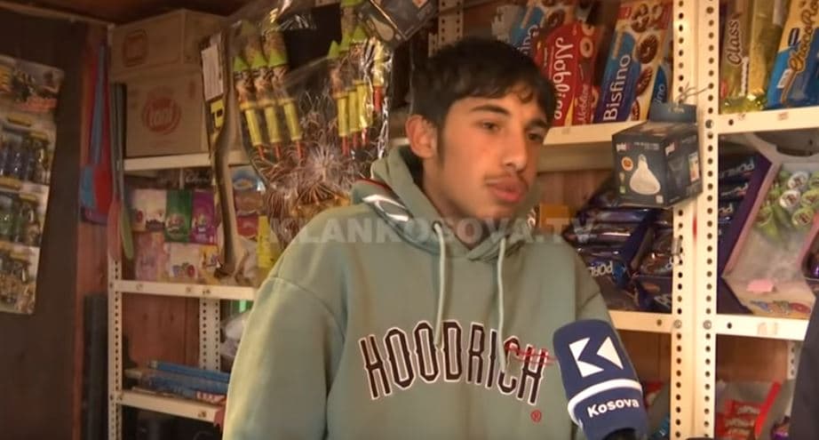 Fëmijët e pakicave përfitojnë shtesa nga shkollat serbe (VIDEO)
