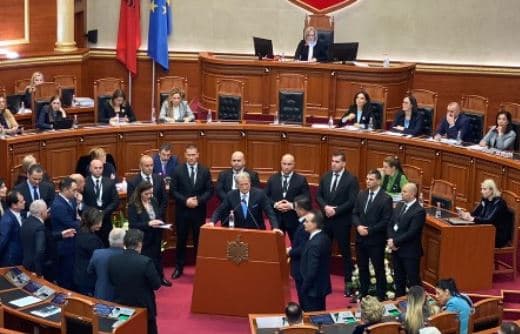 PD kërkon shkarkimin e kryeparlamentares Nikolla