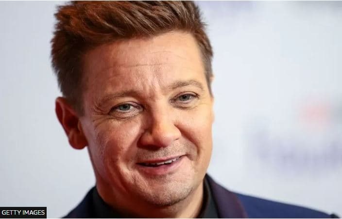Ylli i “Avengers” falenderon adhuruesit nga spitali