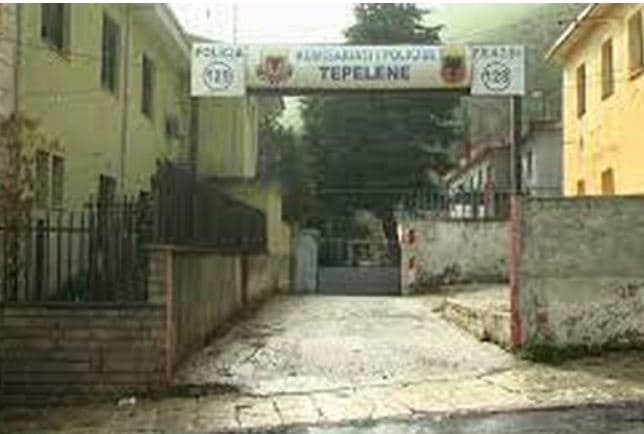 Nisin hetimet ndaj mësuesit në Tepelenë, akuzohet për ngacmim seksual ndaj dy të miturave