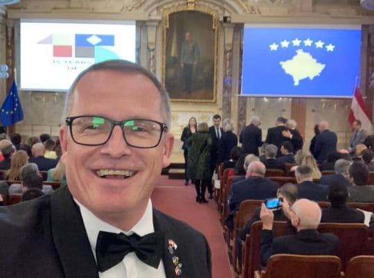 Austriaku Gunther Fehlinger me fushatë për njohjen e Kosovës: Fokusi është te Ukraina dhe Moldavia