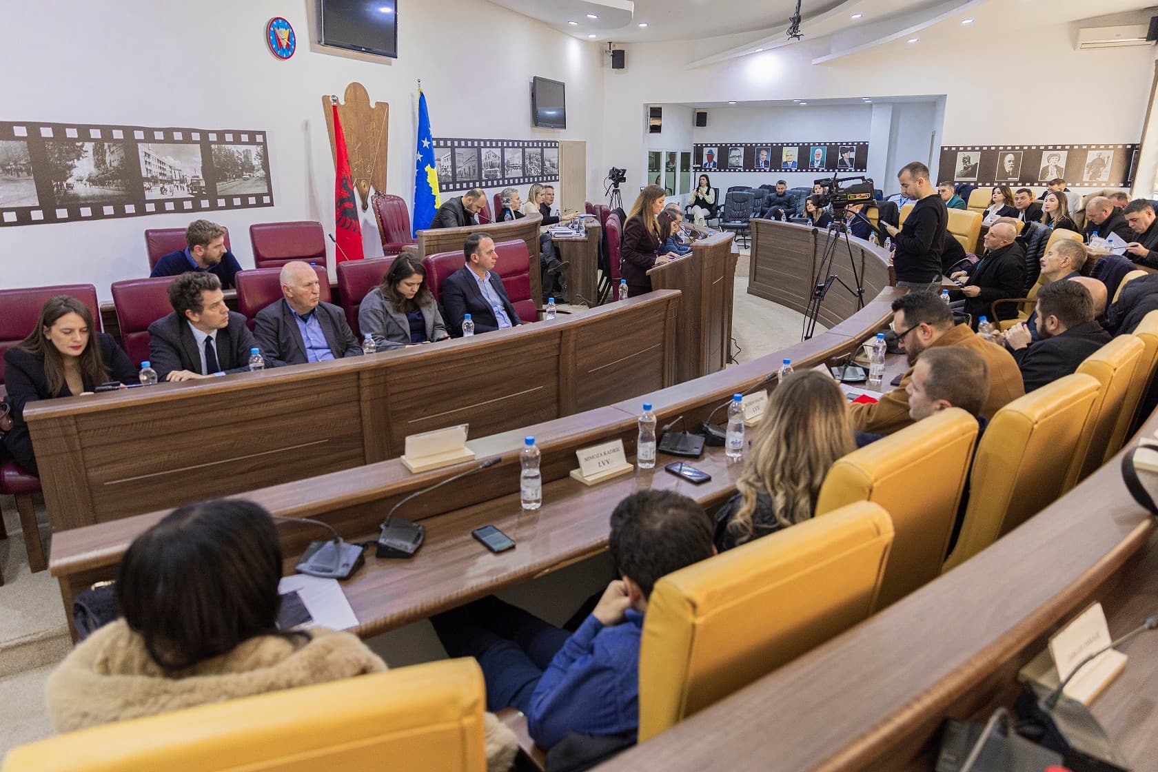 Kuvendi i Gjilanit miraton kërkesën për lirimin deri në 100 euro nga tatimi, MF-ja s'e lejon (FOTO)