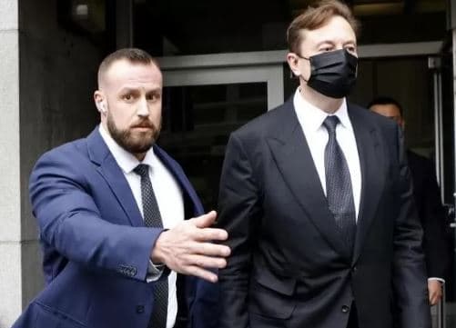 Elon Musk shpallet i pafajshëm për mashtrim me postimin e tij në Twitter
