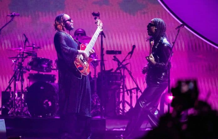 Grammys, Steve Lacy performon “Bad Habit” me Thundercat