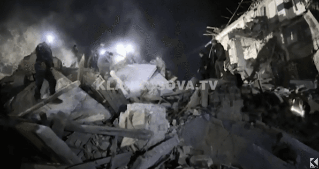 Tre të vdekur dhe 21 të lënduar pas sulmeve në Donetsk të Ukrainës (VIDEO)