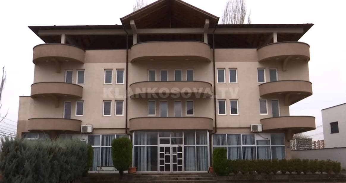Mashtruan të moshuarën, ia morën 1 mijë euro për qëndrim në shtëpi fiktive (VIDEO)