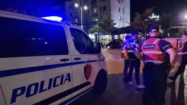 Të shtëna me armë zjarri te TopChannel, vritet roja
