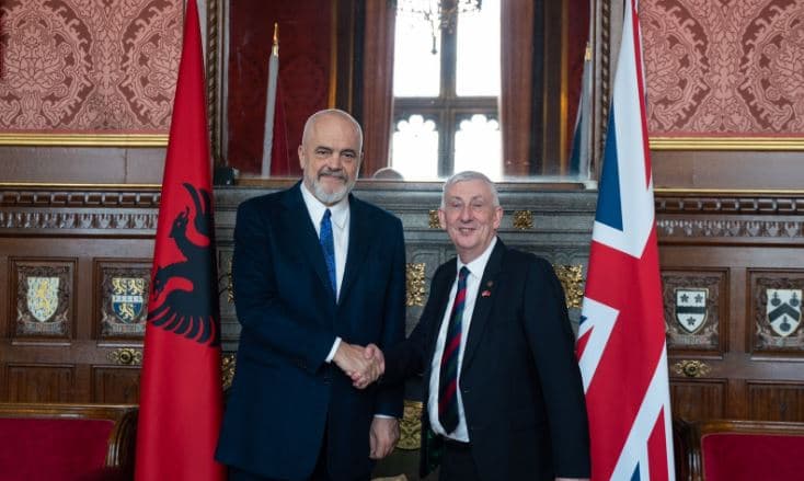 Rama takon kryetarin e Parlamentit Britanik