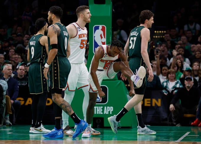 Knicks e fitojnë dramën ndaj Celtics pas dy vazhdimeve (VIDEO)