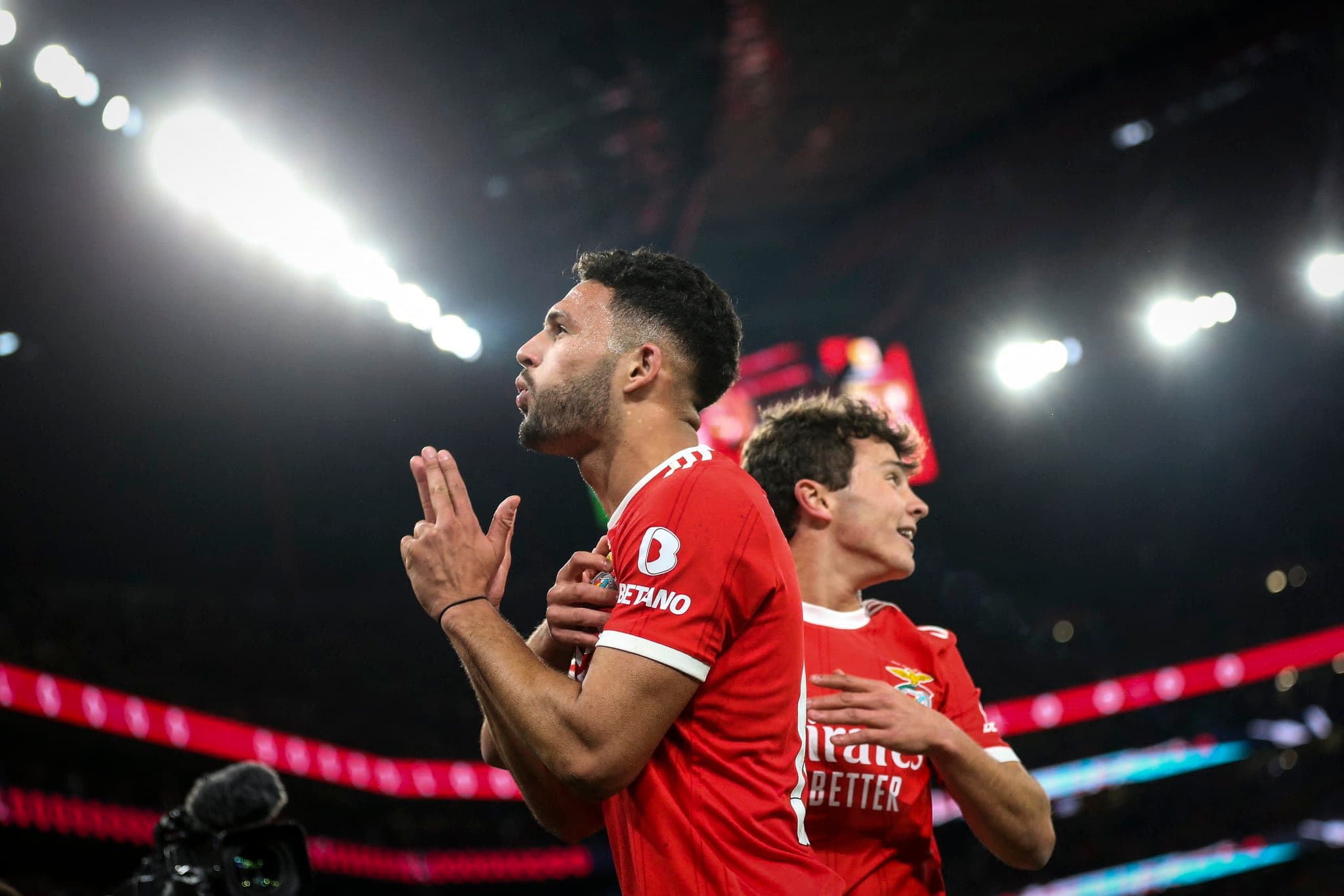 Benfica me sulmin më të mirë në Champions League