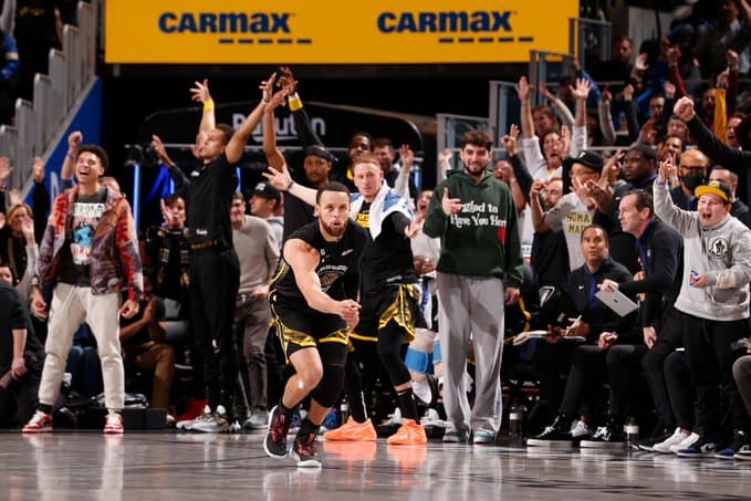 Warriors përmbysin Pelicans (VIDEO)