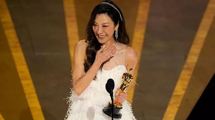 'Everything Everywhere All At Once' dominon Oscars dhe fiton çmimin për filmin më të mirë