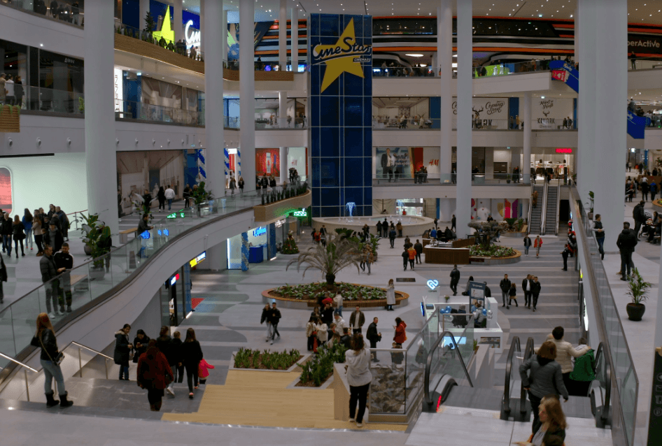 Hapja e madhe e Prishtina Mall rrit aktivitetin ekonomik dhe sjell turma të mëdha në Kosovë