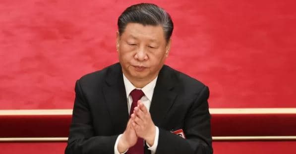 Xi ngushëllon Iranin për vdekjen e presidentit: Kina humbi një mik të mirë