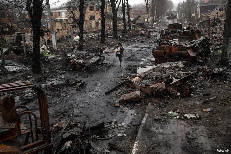 Ukraina: Sulmet ruse kanë shenja të gjenocidit