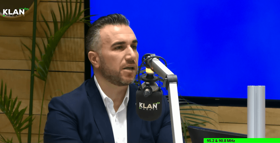 Mustafë Kadriaj: Ekzekutivi i rriti pagat vetëm për pozitat menaxheriale, sikurse qeveritë e kaluara (VIDEO)