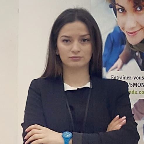 “Në vende si tonat janë madje gratë që luftojnë gratë më shumë sesa burrat….”