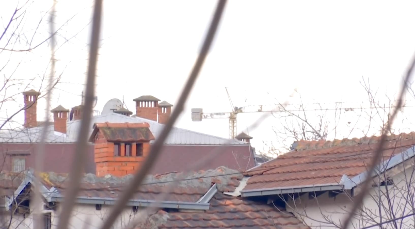 Me pranverën vijnë edhe rrënimet e objekteve pa leje në Prishtinë (VIDEO)