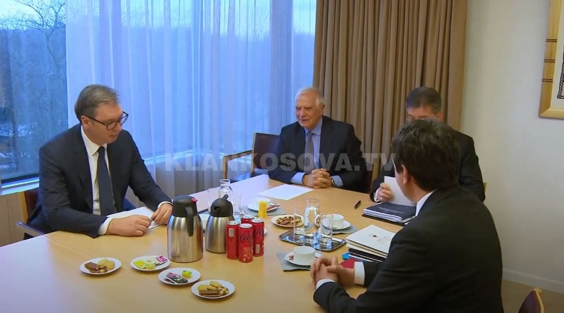 A u zgjodh me qëllim Ohri si nikoqir i marrëveshjes në mes të Kosovës e Serbisë? (VIDEO)
