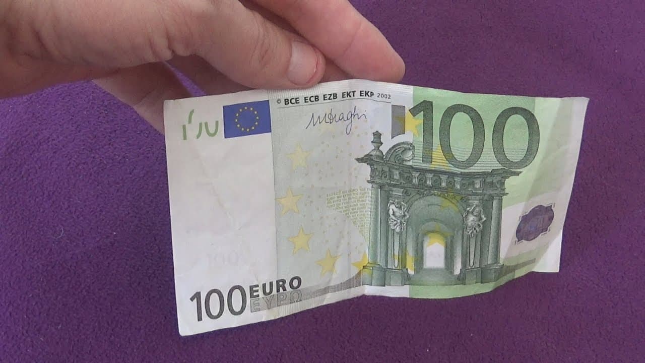 Lipjan, një person deponon 100 euro të falsifikuara