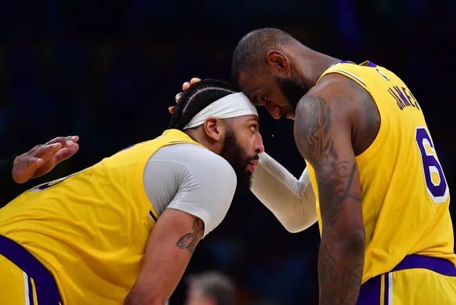 Lakers dhe Heat befasojnë kundërshtarët (VIDEO)